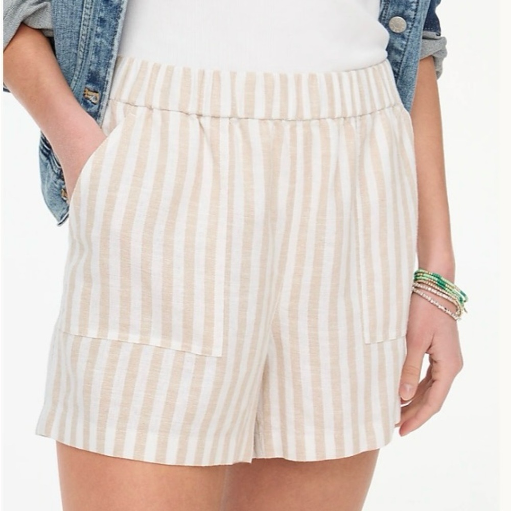 J. Crew Linen Blend Pull On Short in Sandstone White Stripes. Size M. NWT